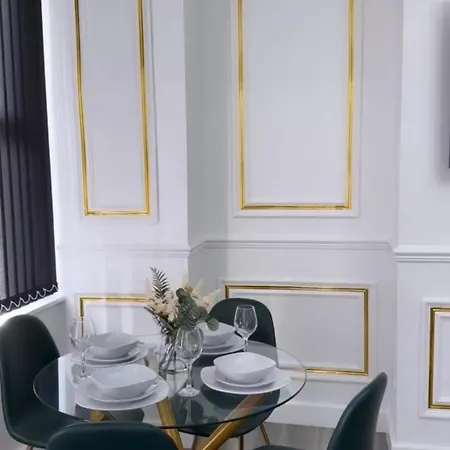 A Beautiful 2 Bedroom شقة