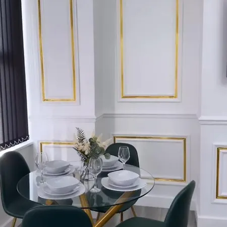 شقة A Beautiful 2 Bedroom ليدز